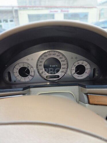 Mercedes E 240 2002, 317,000 km - 2.6 l - Bakı