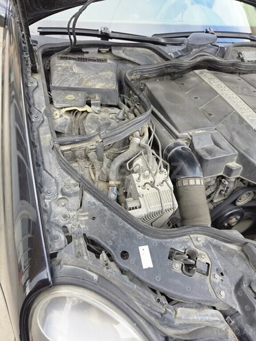Mercedes E 240 2002, 317,000 km - 2.6 l - Bakı