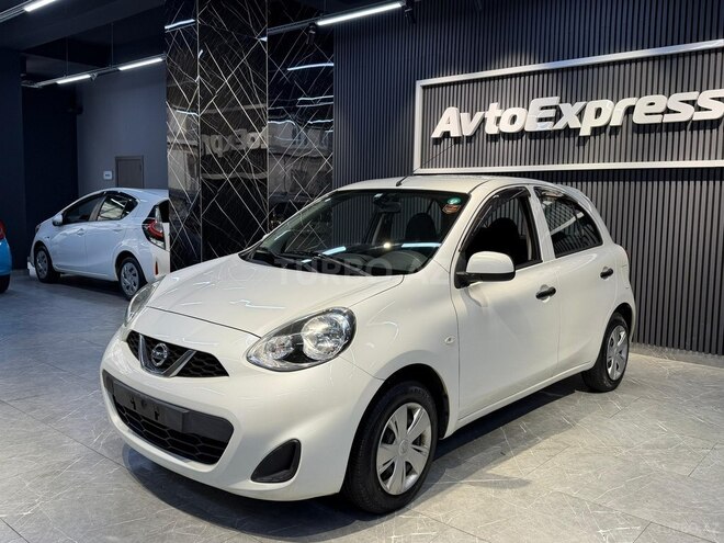Nissan March-3