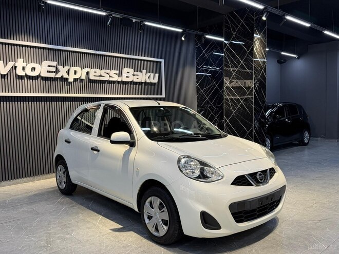 Nissan March-2