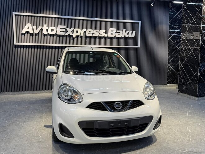 Nissan March-5