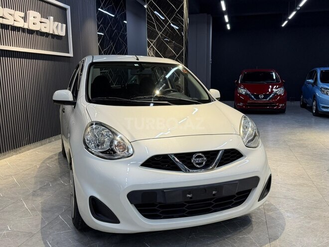 Nissan March-13