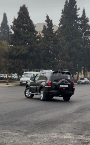 Mitsubishi Pajero 2011, 220,000 km - 3.5 l - Gəncə
