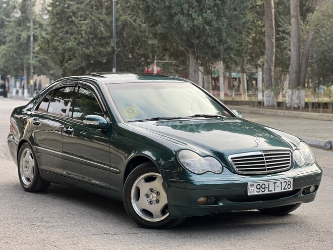 Mercedes C 200-1