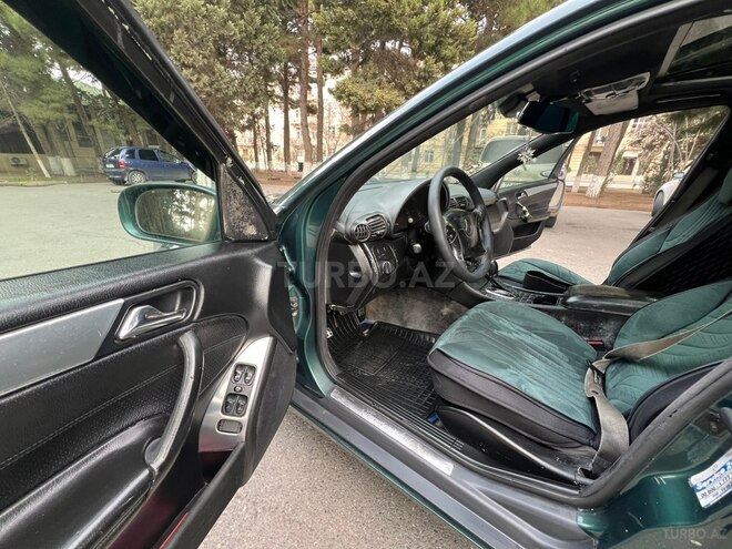 Mercedes C 200-11