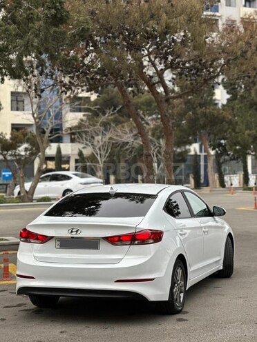 Hyundai Elantra 2018, 188,293 km - 2.0 л - Bakı