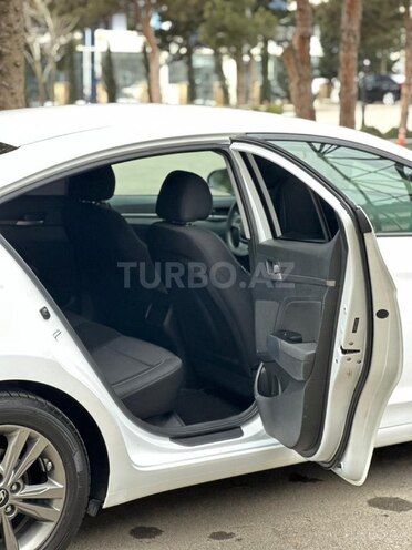 Hyundai Elantra 2018, 188,293 km - 2.0 л - Bakı