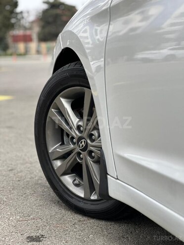 Hyundai Elantra 2018, 188,293 km - 2.0 л - Bakı