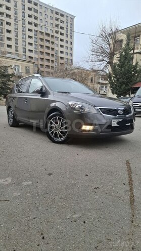 Kia  2010, 220,000 km - 1.4 l - Bakı