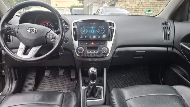 Kia  2010, 220,000 km - 1.4 l - Bakı