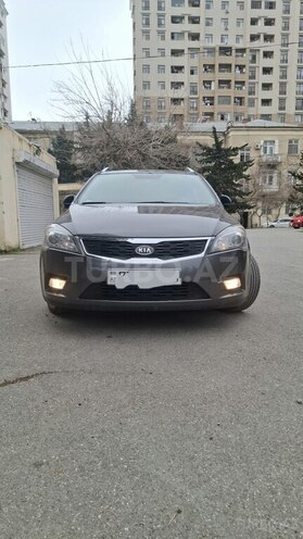 Kia  2010, 220,000 km - 1.4 l - Bakı