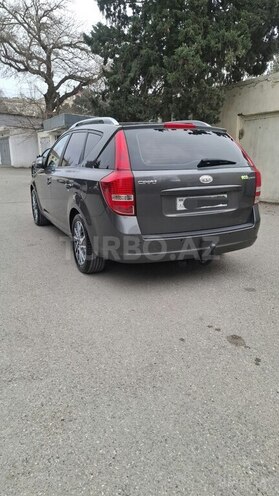 Kia  2010, 220,000 km - 1.4 l - Bakı