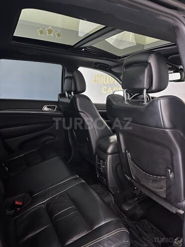 Jeep Grand Cherokee-12