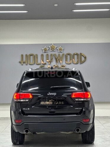 Jeep Grand Cherokee-10