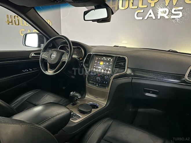 Jeep Grand Cherokee-16