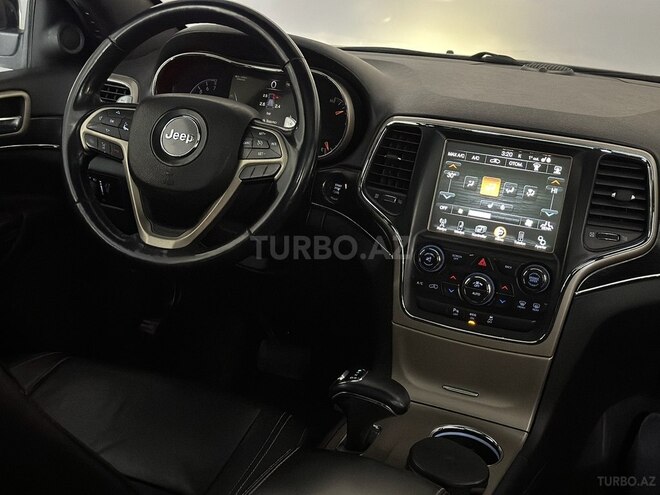 Jeep Grand Cherokee-17