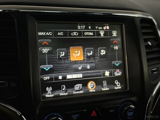 Jeep Grand Cherokee-24
