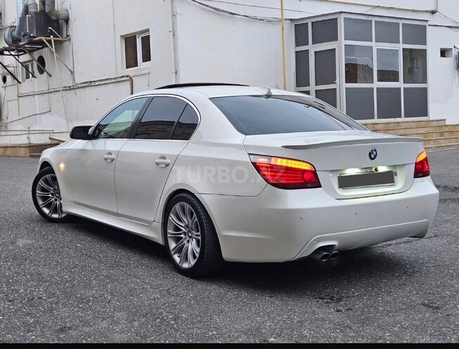 BMW 528 2007, 330,000 km - 3.0 l - Bakı