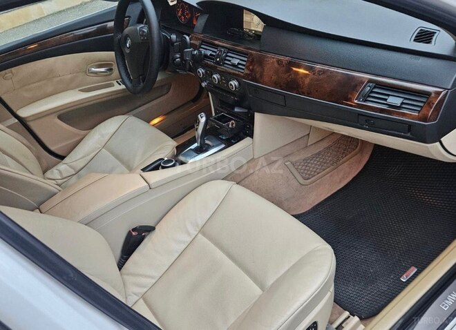 BMW 528 2007, 330,000 km - 3.0 l - Bakı