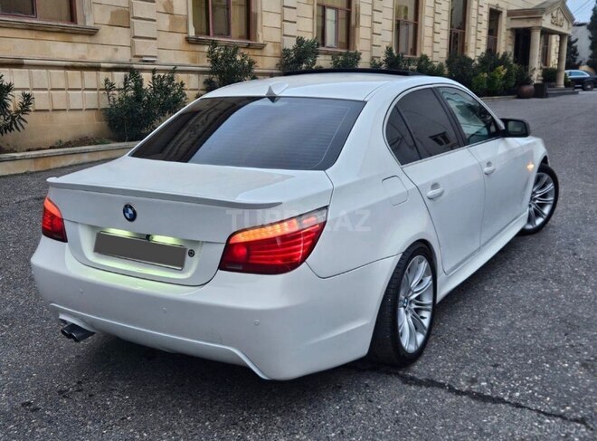 BMW 528 2007, 330,000 km - 3.0 l - Bakı