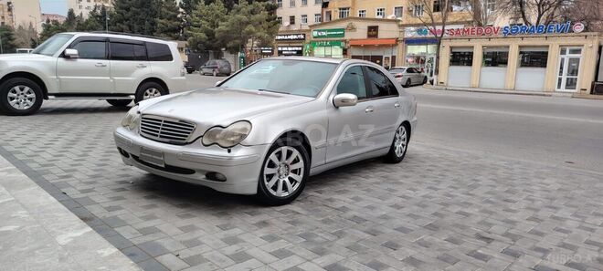 Mercedes C 240 2003, 295,600 km - 2.6 l - Sumqayıt