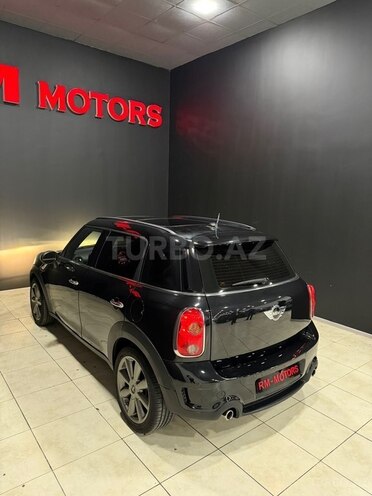 Mini Countryman Cooper S-10
