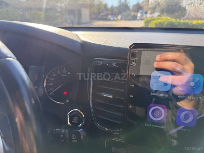 Mitsubishi Outlander 2015, 168,000 km - 2.4 л - Bakı