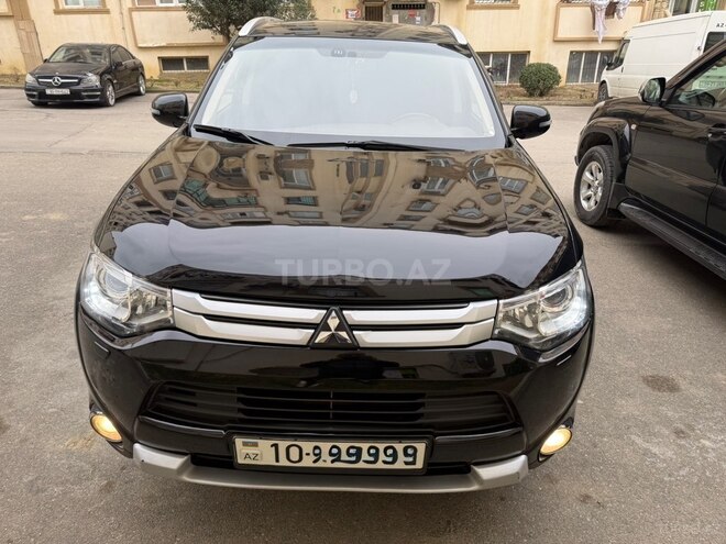 Mitsubishi Outlander 2015, 168,000 km - 2.4 л - Bakı