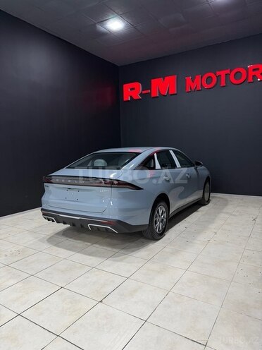 Geely Galaxy L6-7