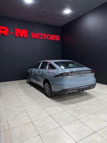 Geely Galaxy L6-9