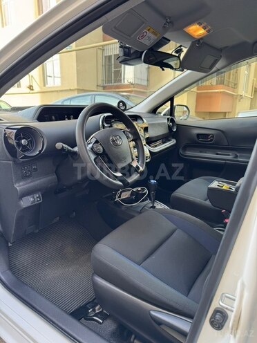 Toyota Aqua 2020, 88,000 km - 1.5 l - Bakı