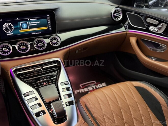 Mercedes AMG GT 43 4MATIC+-7