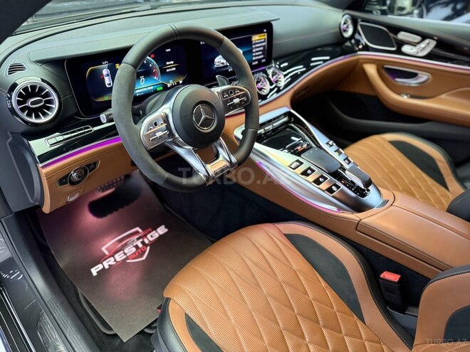 Mercedes AMG GT 43 4MATIC+-12