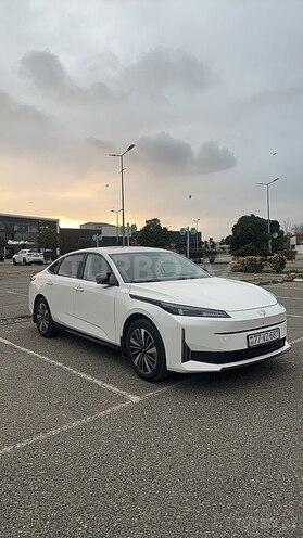 Changan Qiyuan A05 2025, 12,700 km - 1.5 л - Bakı