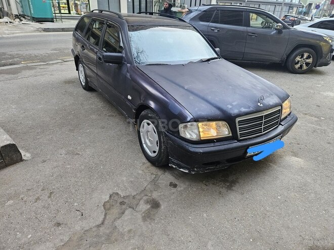 Mercedes C 220 2000, 238,000 km - 2.2 л - Bakı
