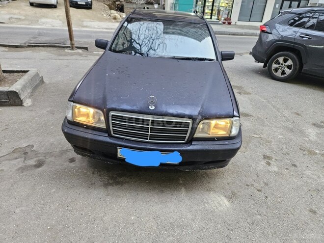 Mercedes C 220 2000, 238,000 km - 2.2 л - Bakı