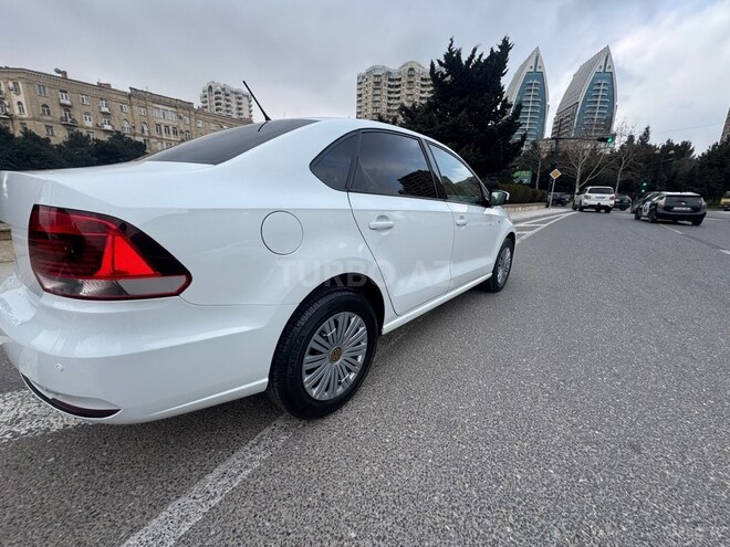 Volkswagen Polo 2018, 92,000 km - 1.6 l - Bakı