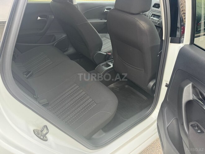 Volkswagen Polo 2018, 92,000 km - 1.6 l - Bakı