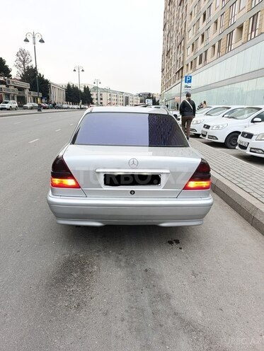 Mercedes C 240 1998, 286,000 km - 2.4 l - Bakı