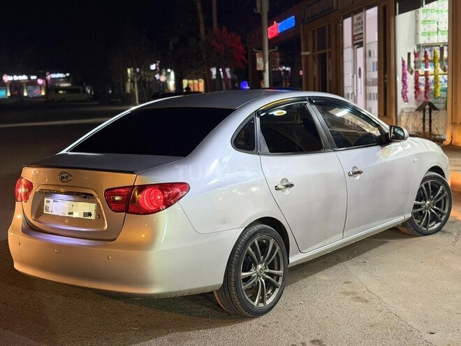 Hyundai Elantra 2007, 300,000 km - 1.6 l - Şirvan