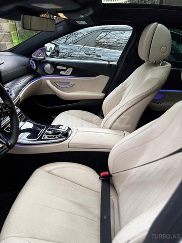 Mercedes E 300 4MATIC 2016, 136,000 km - 2.0 л - Bakı