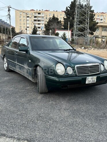 Mercedes E 230 1996, 300,000 km - 2.3 л - Bakı