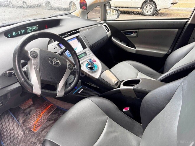 Toyota Prius 2013, 114,943 km - 1.8 л - Bakı