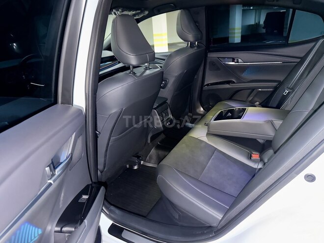 Toyota Camry 2025, 1,800 km - 2.0 l - Bakı