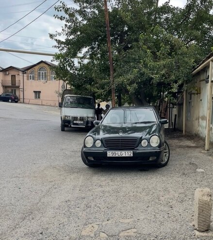 Mercedes E 320 2000, 305,000 km - 3.2 l - Bakı