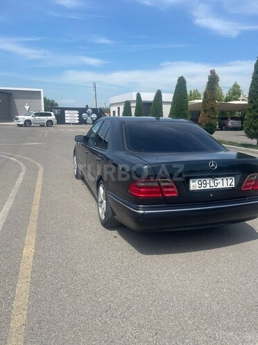 Mercedes E 320 2000, 305,000 km - 3.2 l - Bakı