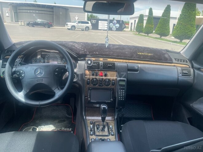 Mercedes E 320 2000, 305,000 km - 3.2 l - Bakı