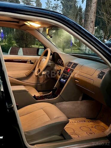 Mercedes C 230 1998, 169,000 km - 2.3 l - İmişli