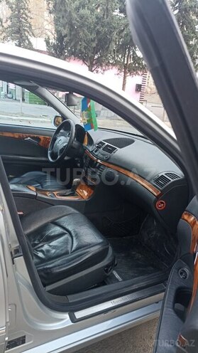 Mercedes E 220 2004, 377,000 km - 2.2 l - Bakı