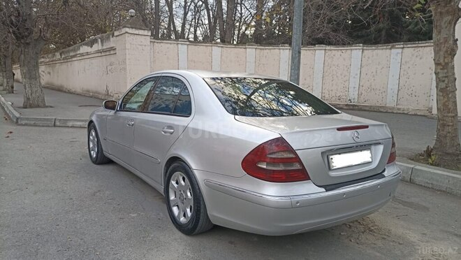 Mercedes E 220 2004, 377,000 km - 2.2 l - Bakı
